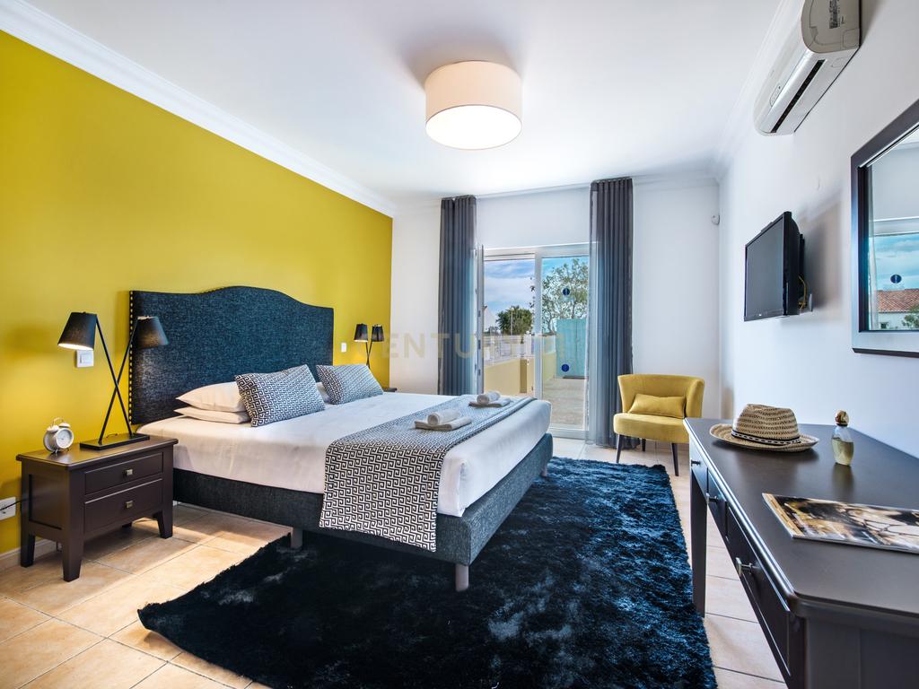 Luxuosa Moradia T4 em Olhão, Faro - 320m² por 795.000€ - Image 11